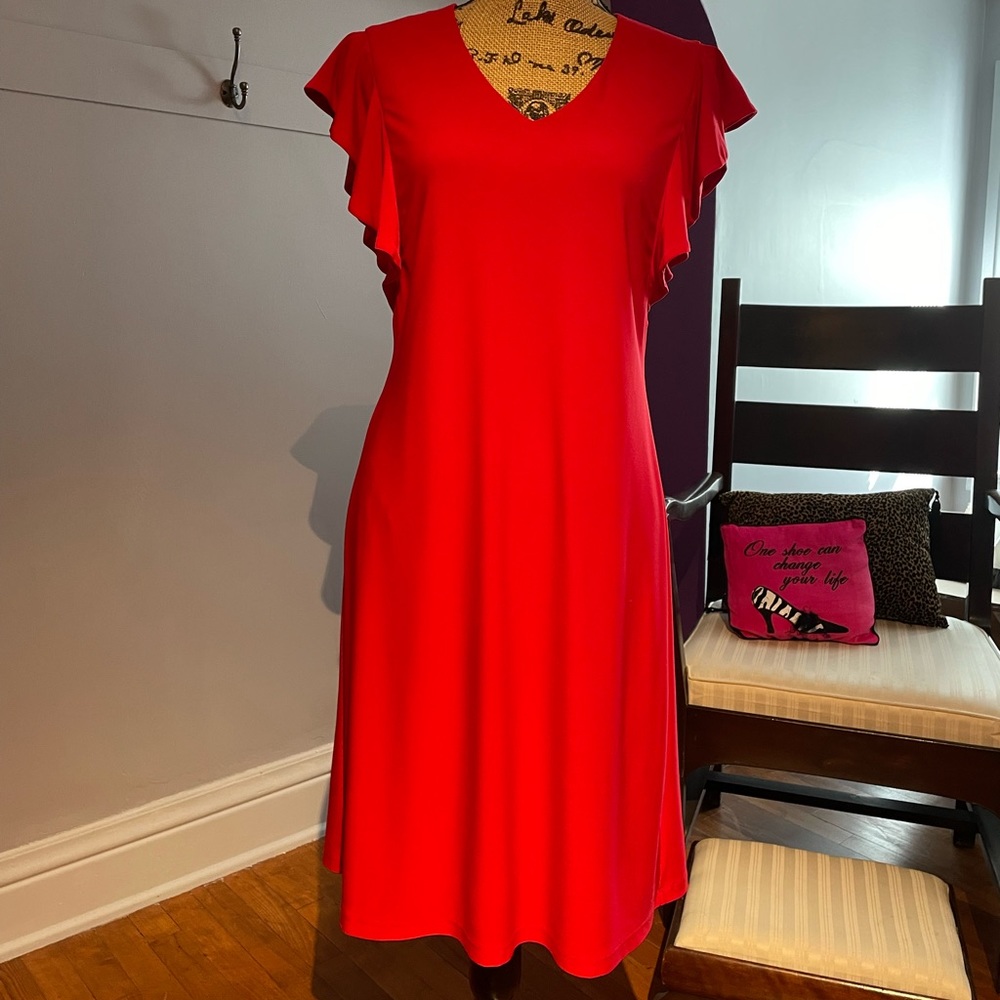 Stylish, flattering red dress